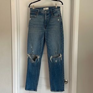 Abercrombie and Fitch The 90’s Straight Ultra High Rise Jeans